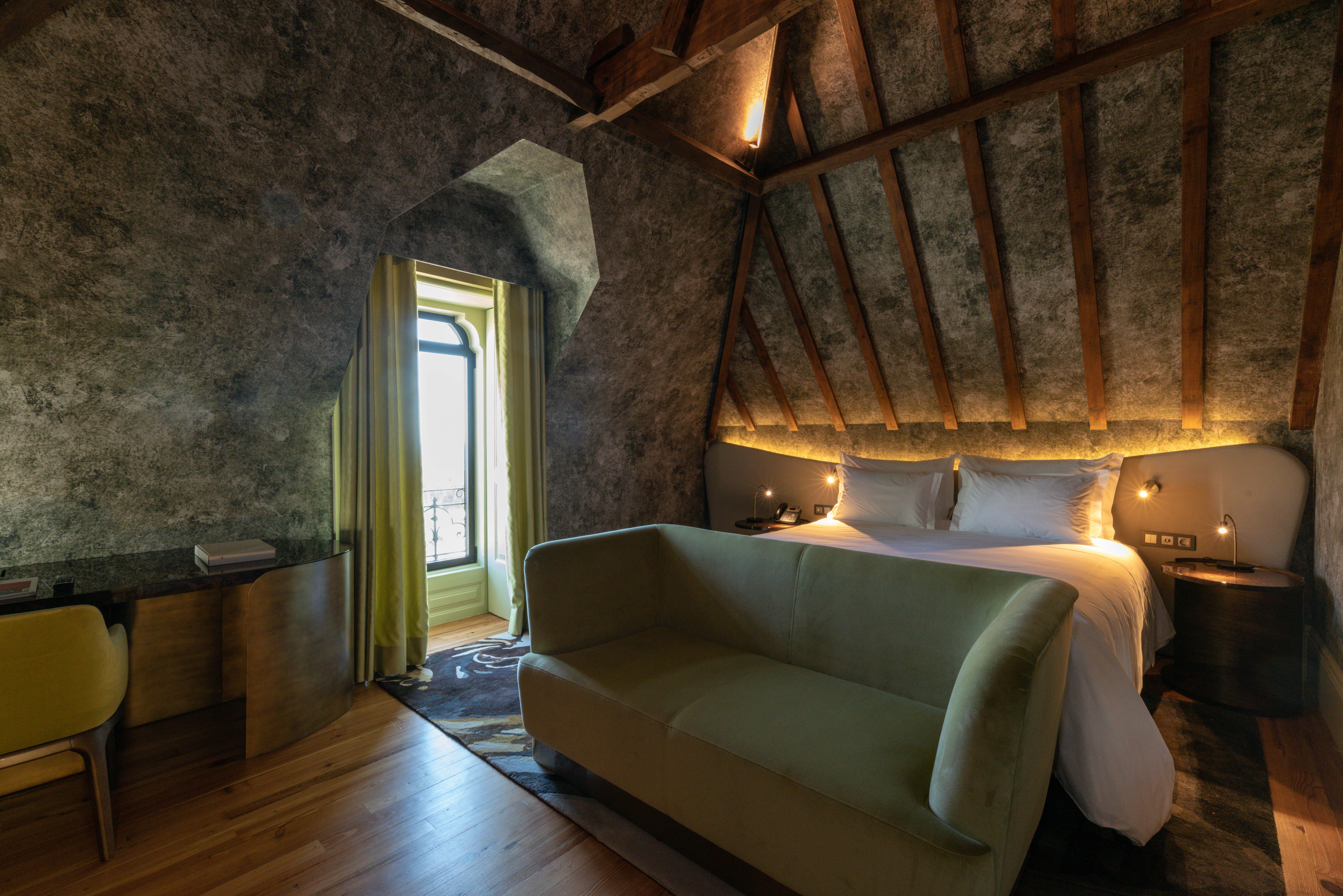 Vila Foz Hotel & Spa - Member Of Design Hotels Πόρτο Εξωτερικό φωτογραφία The 17th-century attic suite