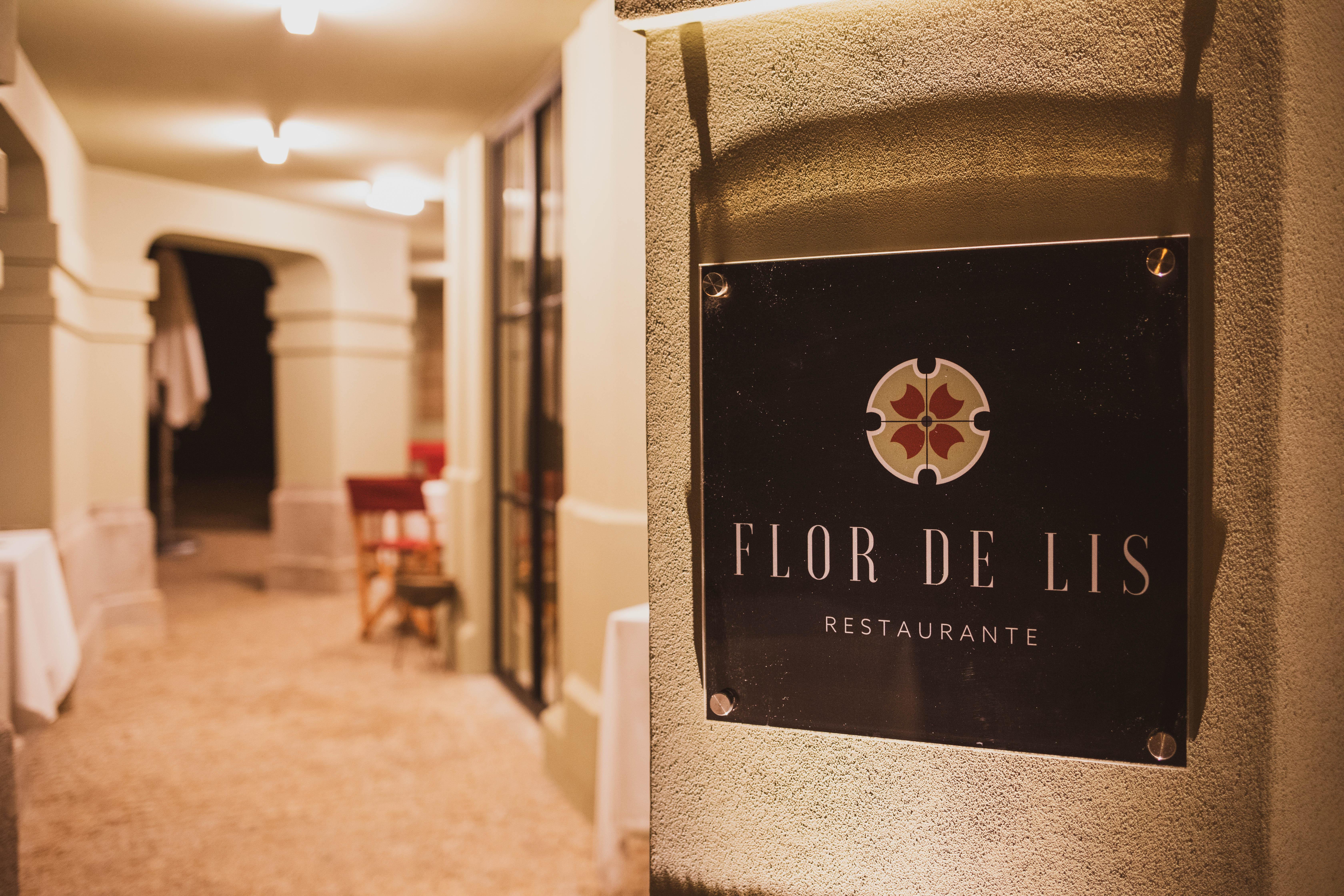 Vila Foz Hotel & Spa - Member Of Design Hotels Πόρτο Εξωτερικό φωτογραφία Restaurant entrance